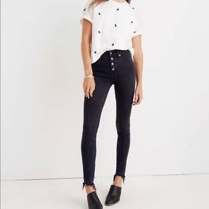 9" Mid-Rise Skinny Jeans in Berkeley Black Size 31